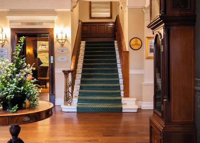 Old Swan Hotel