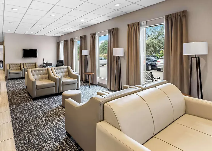 Surestay Hotel By Best Western Seatac Airport North
