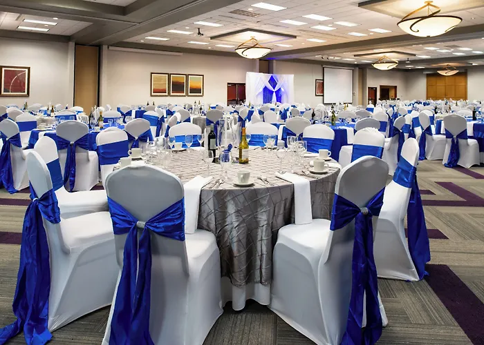 Holiday Inn Hotel And Suites Beaumont-Plaza I-10 & Walden By Ihg