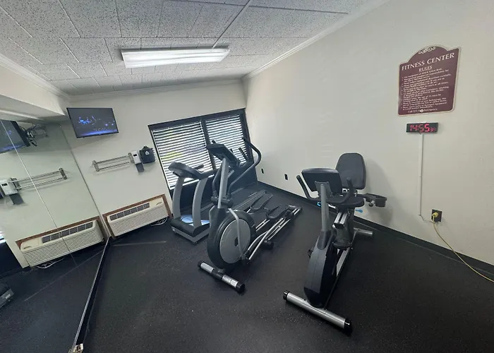 Ramada By Wyndham Newark/Wilmington Hotel
