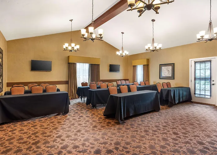 Best Western Plus Intercourse Village Inn