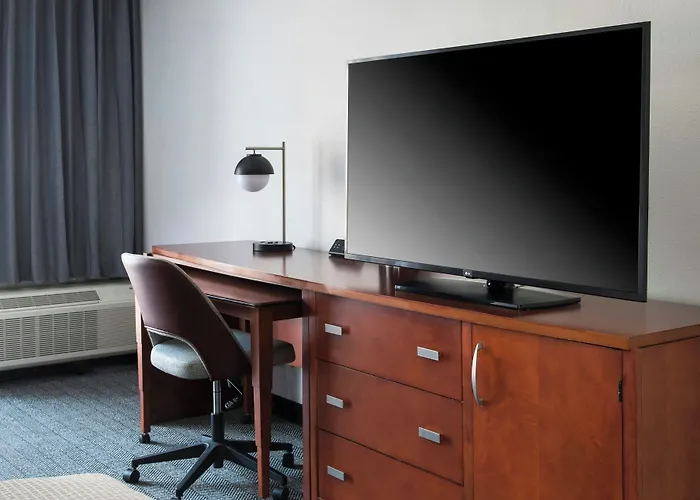 Courtyard By Marriott Annapolis
