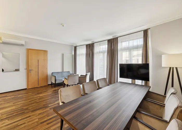 Glandon Rooms Elite
