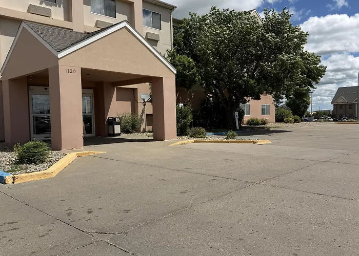 Surestay By Best Western Bismarck