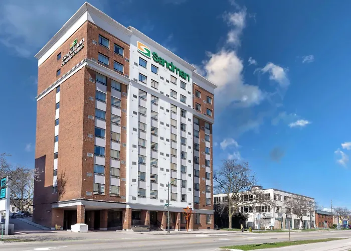 Sandman Hotel & Suites London Downtown