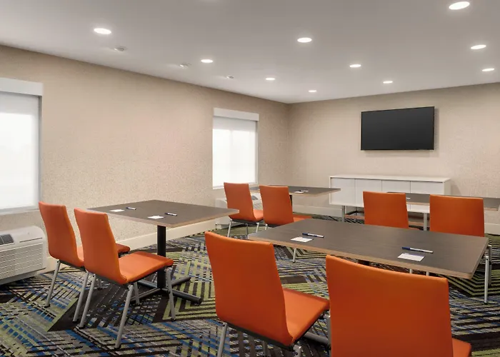 Holiday Inn Express Plattsburgh By Ihg
