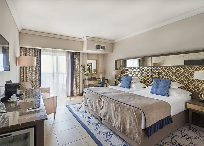 Dona Filipa Hotel
