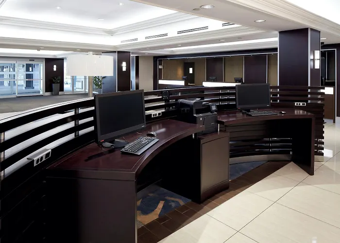 Sheraton Montreal Airport Hotel