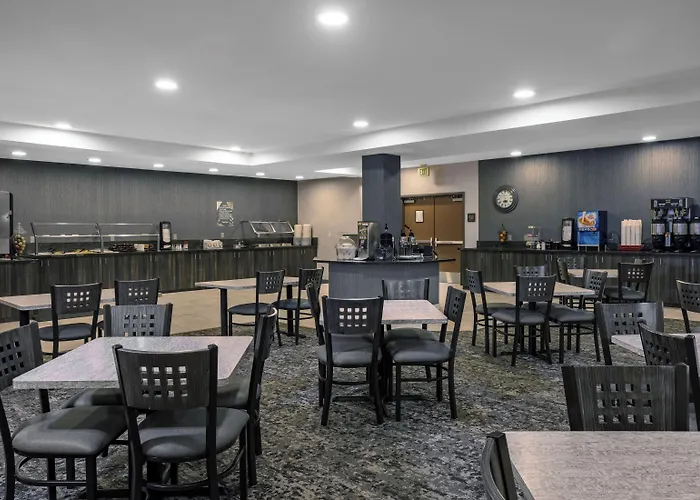Desert Palms Hotel & Suites Anaheim Resort
