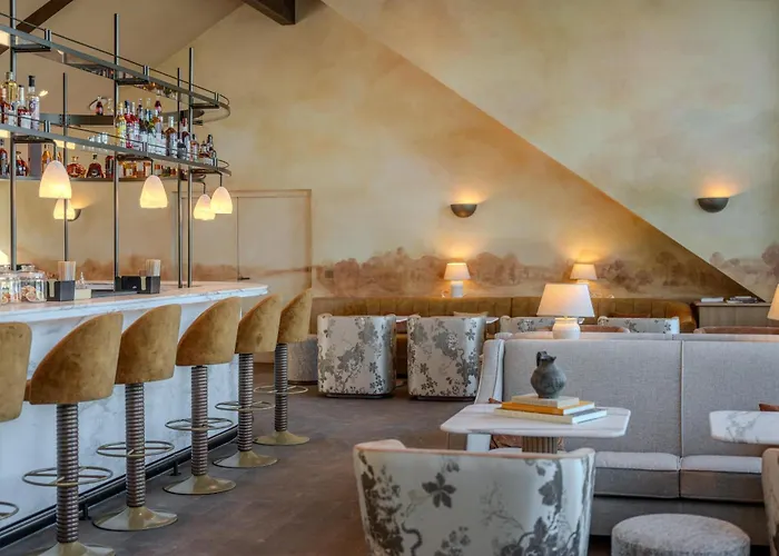 Relais D'Amboise - The Leading Hotels Of The World