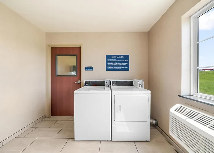 Cobblestone Inn & Suites - Avoca