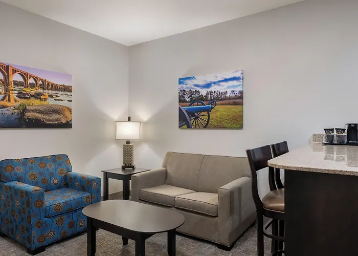 Stay-Over Suites - Fort Gregg-Adams Area