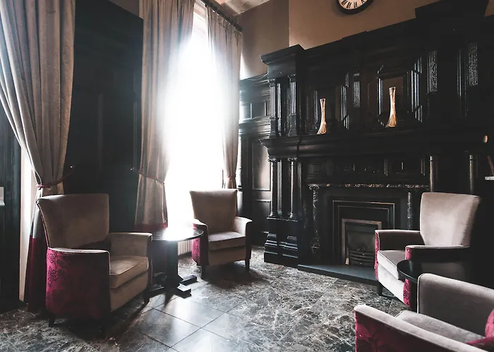 The Victoria Hotel, Bradford By Sunday