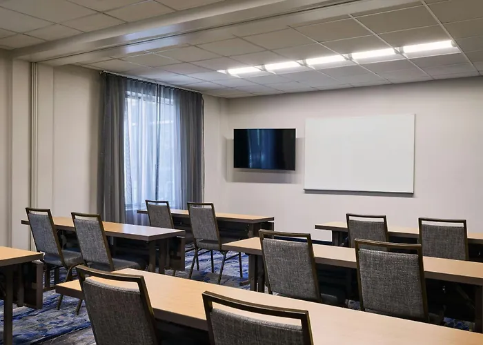 Fairfield Inn & Suites By Marriott Phoenix Tempe/Airport