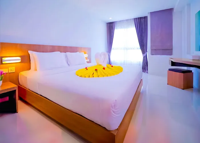 Phoenix Hotel Karon Beach