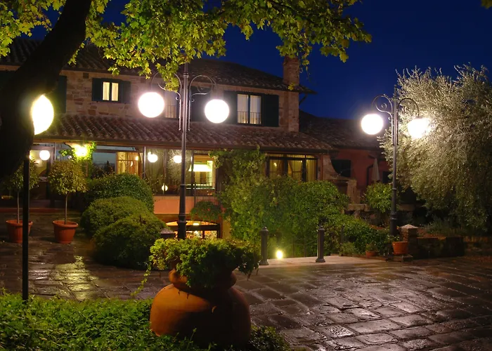 Casanova - Panoramic Rooms And Suites San Quirico dʼOrcia