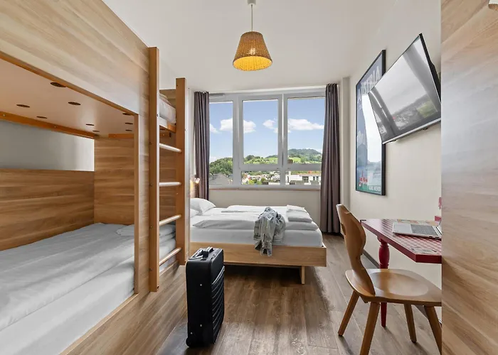 Meininger Hotel Salzburg City Center
