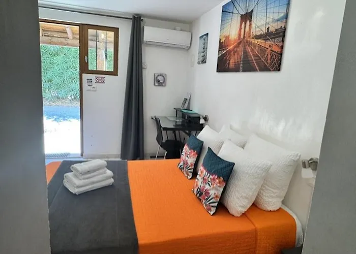 Logis Hotel Restaurant La Chaumiere