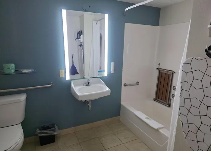 Sleep Inn & Suites Near Spirit Mountain