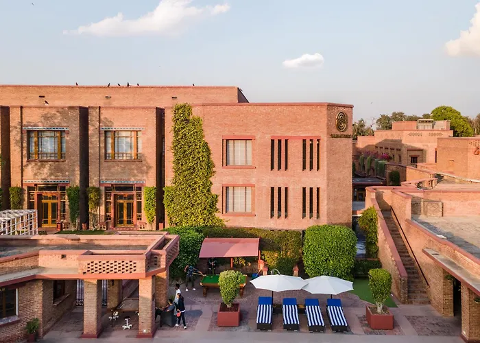 Faisalabad Serena Hotel