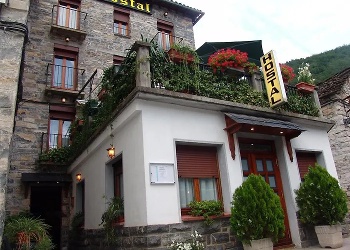 Hostal Pirineos