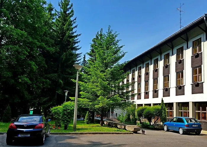 Salgo Hotel
