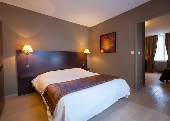 Logis Hôtel Le Cheval Blanc