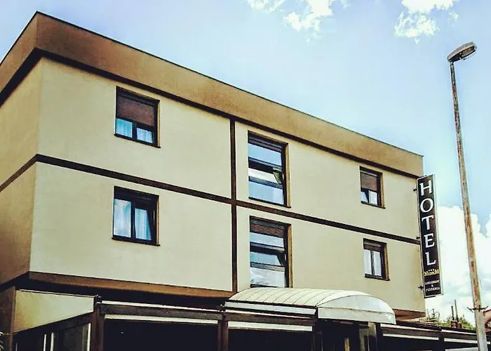 Hotel Medium