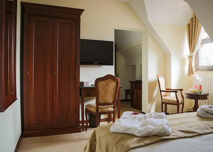 Hotel Foisorul Cu Flori