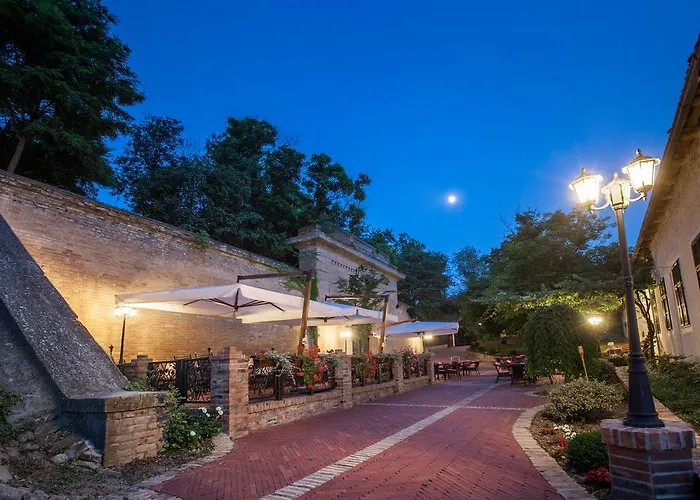 Hotel Stari Podrum