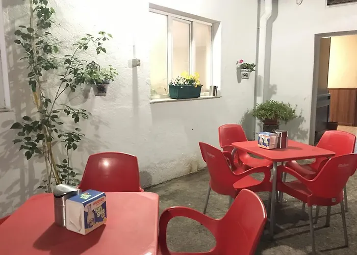 hostal restaurante montserrat