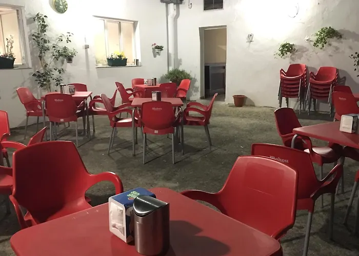 hostal restaurante montserrat