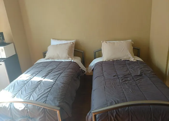 Yale Hotel