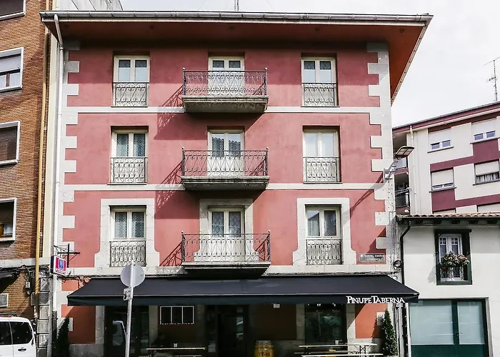 Hotel Pinupe
