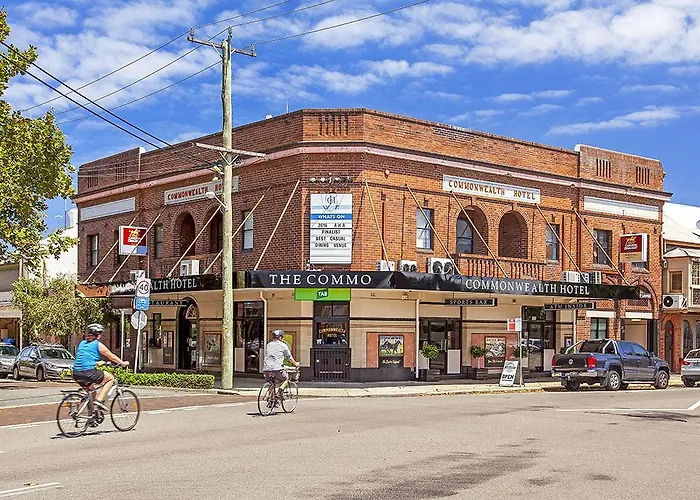 Commonwealth Hotel