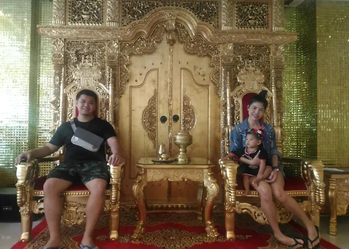 Nakaraj Princess Chiang Rai - Walking Street