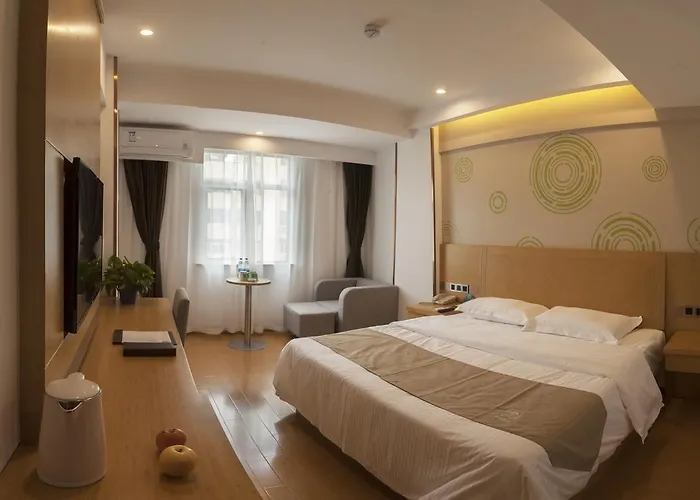 Greentree Inn Bengbu Longzihu District Railway Station Express Hotel