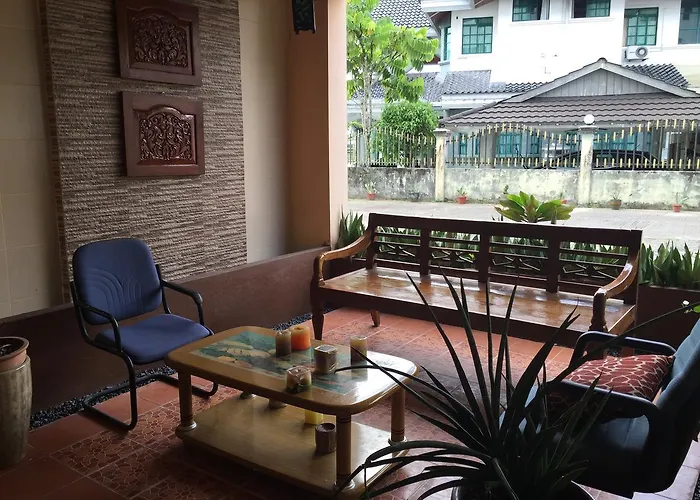 Apek Utama Hotel