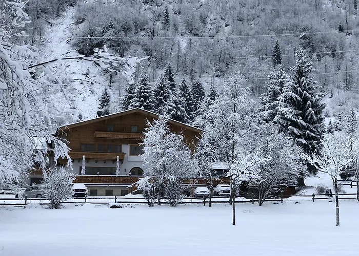 Hotel Kuenstleralm