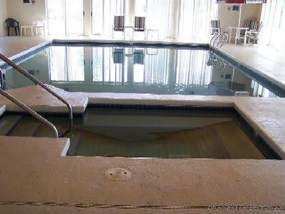 Travelers Inn Convention Ctr