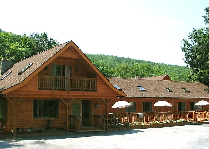 Xenia Lodge Hunter