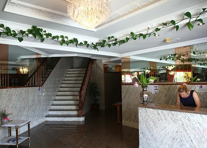 Hotel Jr