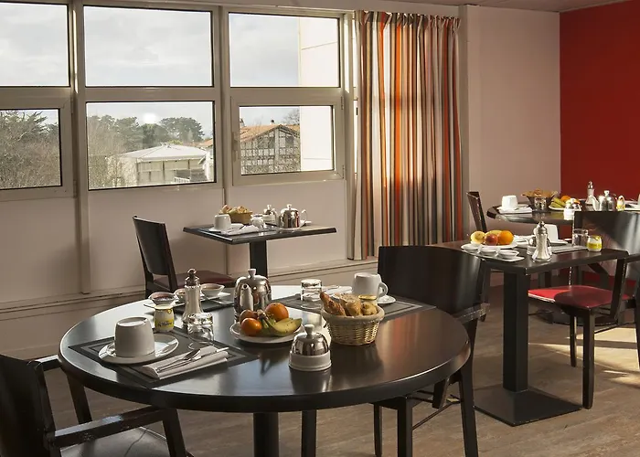Hotel Biarritz Atlantique - Lycée Hotelier - Management School