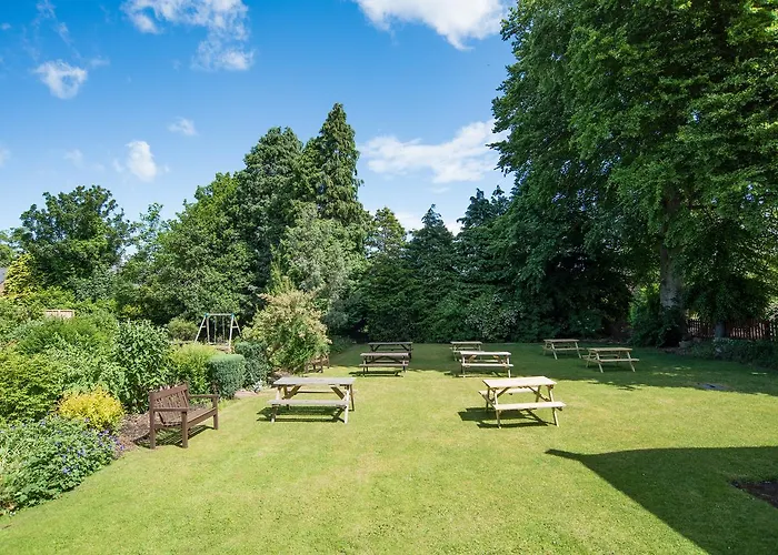 Tankerville Arms Hotel