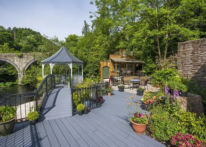 The Chainbridge Hotel