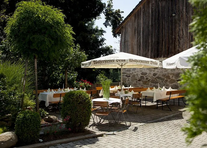 Hotel Wirtshaus Am Schloss
