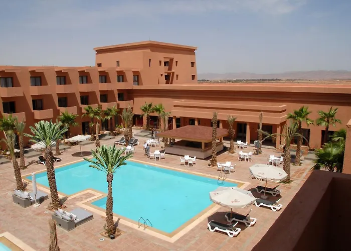 Oasis Palm Hotel