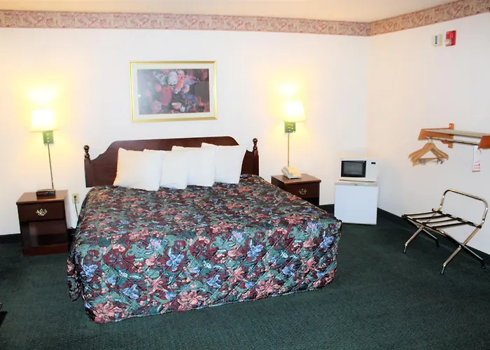 Amerivu Inn & Suites Cumberland