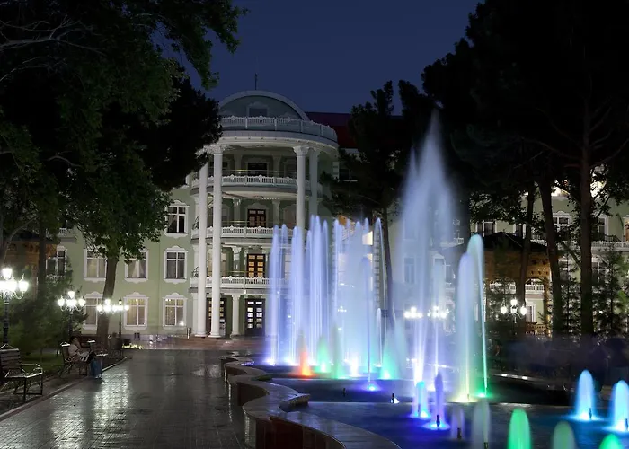 Bahoriston Hotel
