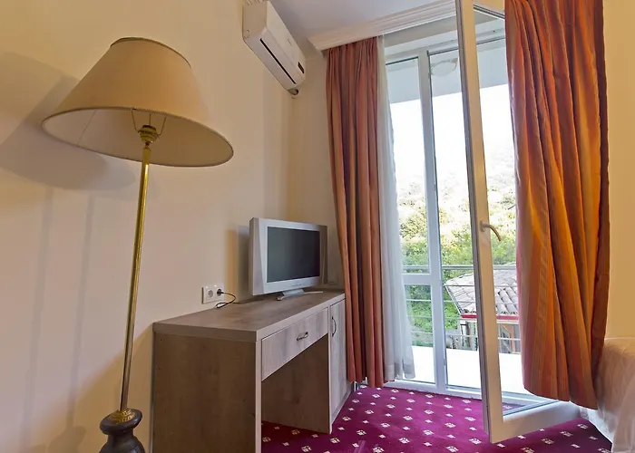 Orange Hotel